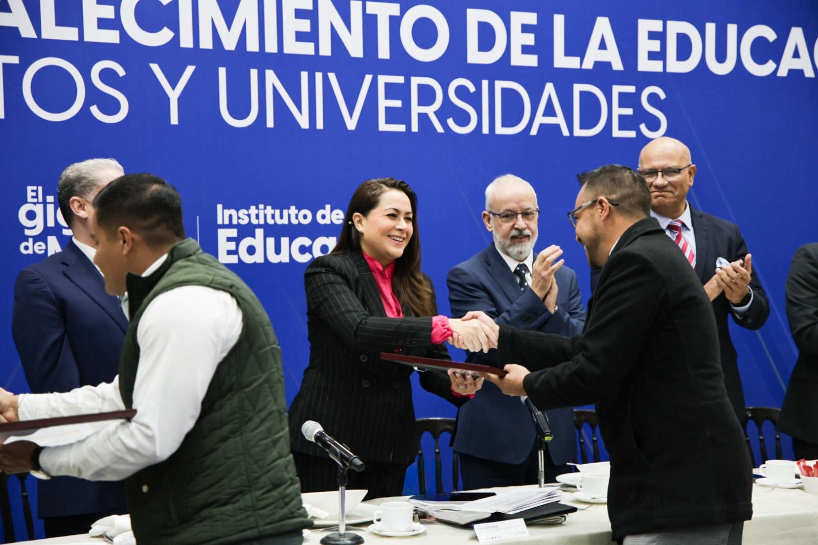 TERE JIMÉNEZ DEFINE LA RUTA PARA FORTALECER BACHILLERATOS Y UNIVERSIDADES EN 2026