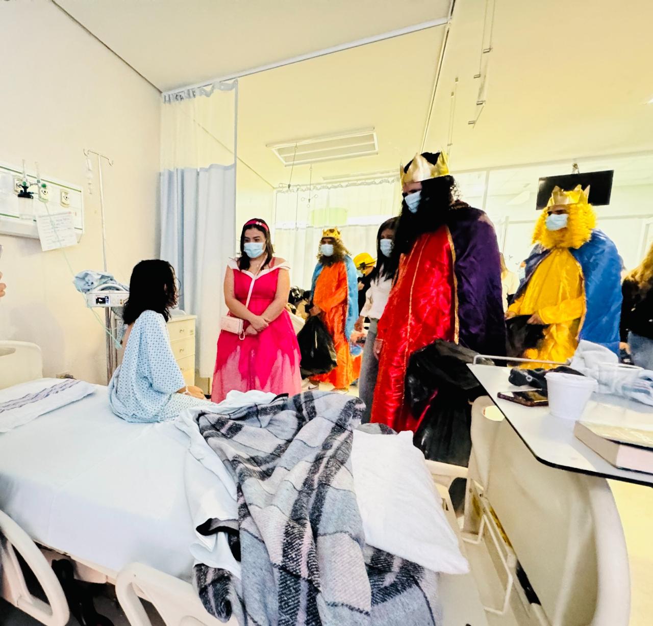 La magia de los Reyes Magos llegó al Hospital Miguel Hidalgo para llenar de alegría y sorpresas a las niñas y los niños que pasan sus días en este lugar.