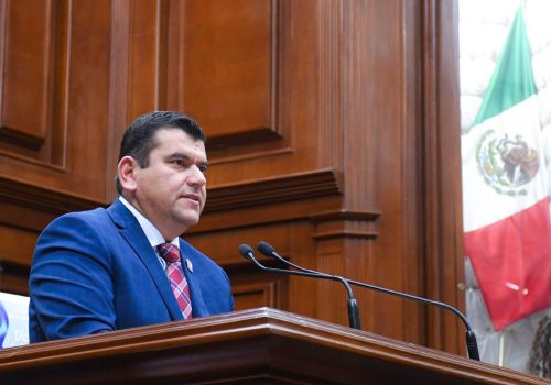 ADÁN VALDIVIA DIPUTADO POR CALVILLO, ENCABEZA LISTA DE LEGISLADORES MÁS PRODUCTIVOS.